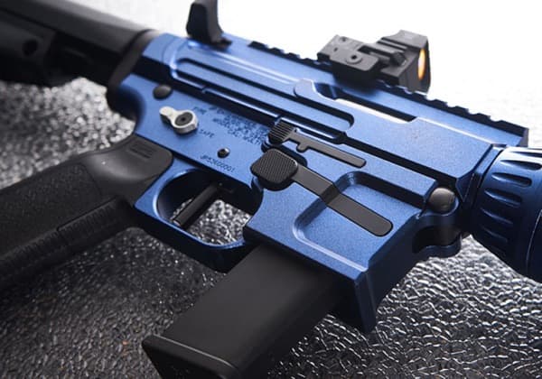 Blue anodized JP receiver detail